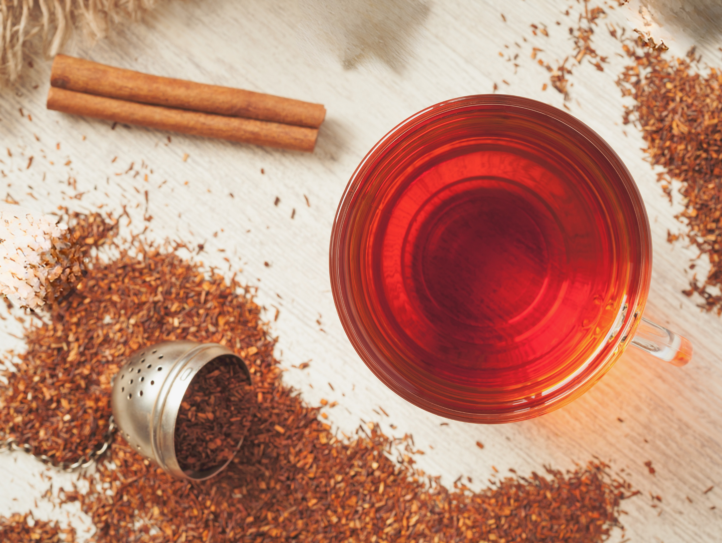 Lot de 6 infusions aux plantes Rooibos et à la cannelle 20 sachets - AHMAD TEA