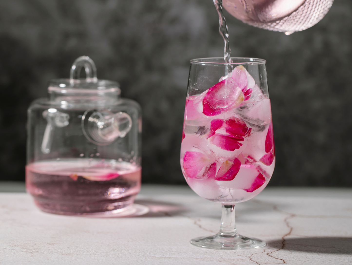 Lot de 12 bouteilles d'eau de rose - CHTOURA GARDEN